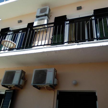 Georgia Beach Apartments Mesongí Exterior foto